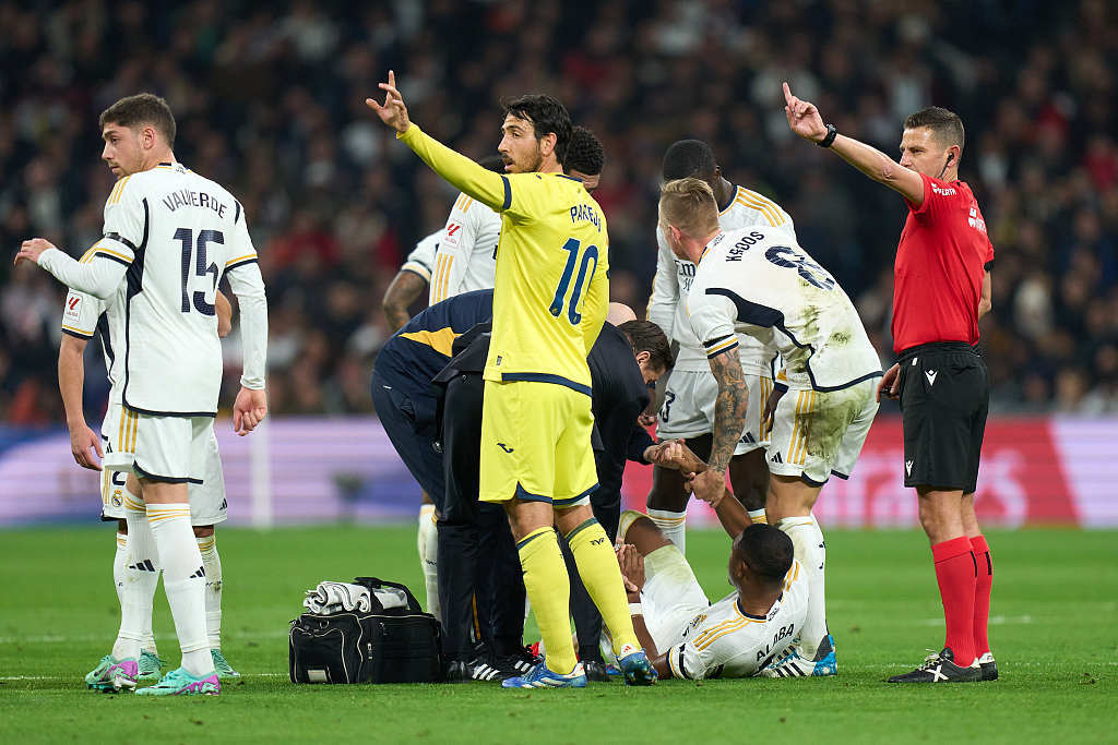 关于瓦伦西亚主场不敌皇家社会，遭遇联赛两连败的信息