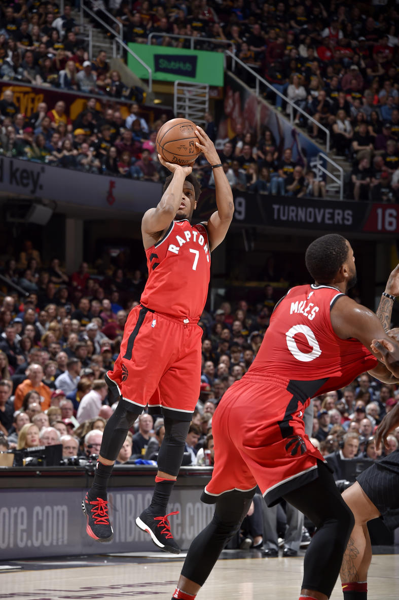 猛龙队主场大获全胜，士气高涨的简单介绍