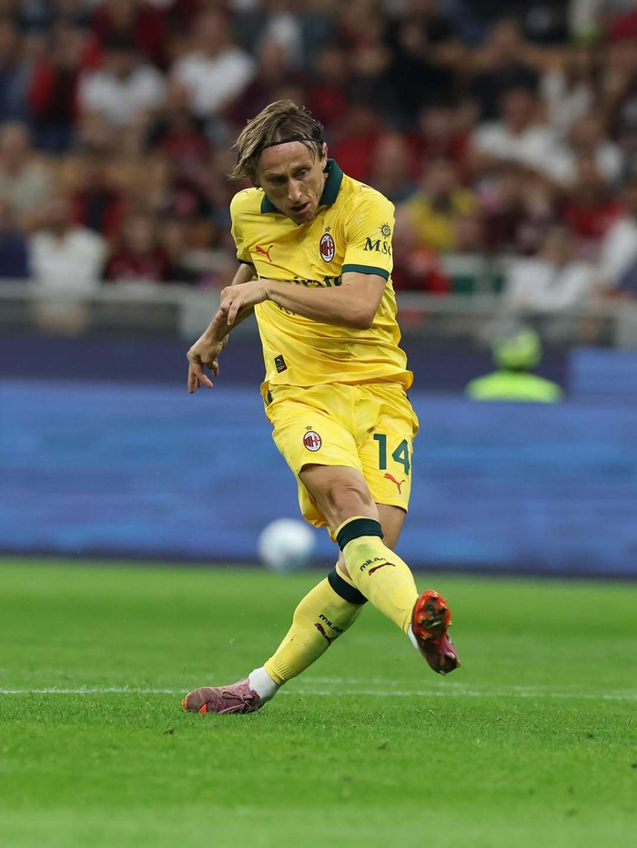 爱游戏登录入口-包含AC米兰主场获胜，再次迈上胜利之路的词条